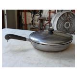 I Regal Ware 12' Skillet & 2qt Sauce Pan both w/li