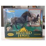 5A5 New ERTL Treasured Horses Tennessee Walking