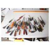 O Large Screw Driver Lot