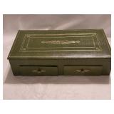 HKB5 Vintage Springfield No. 111 Stationary Chest