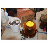 N West Bend 4QT See-N-Serve Corn Popper & Pail of