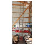 SJ Approximately 24' Wood Extension Ladder