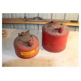 SL 1-5 Gallon w/fuel & 1-2 1/2 Gallon Steel Gas Ca