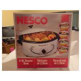 HKC4 NEW Never Opened NESCO 6qt Roaster Oven
