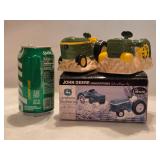 HKA5 NEW Gibson John Deere Generations Salt/Pepper