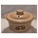 HKH10 10 1/2' Pfaltzgraff? Dutch Oven