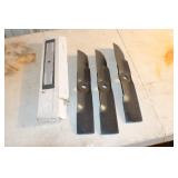 SL 3 NEW John Deere 16 1/2' #M115495 Mower Blades