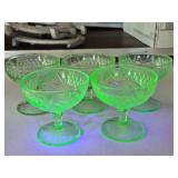 GA1 Uranium Floral & Diamond Green-US Glass Champa