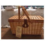 HHCL11 Home Concepts Picnic Basket w/20pc Dinnerw