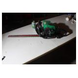 C- Weedeater 22' Hedge Clipper Has Good Compressio