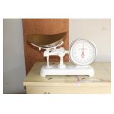 HG6- Vintage Detecto Scale 60LB Very Nice Scale