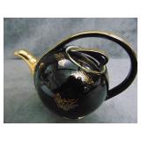 VTG 1940 Hall Teapot, Gold on Black 'Airflow'