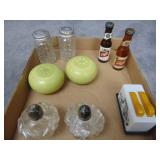 Misc VTG Salt & Pepper Shakers