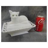 VTG Westmoreland Milk Glass Cat Covered Dish