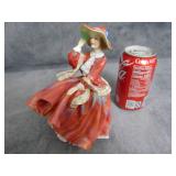 VTG Toulton Top o the Hill Figurine