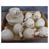 VTG Red Wing 'Bob White'  9 Tea Cups & Saucers