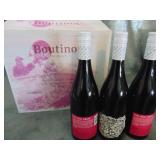 One Case Uva Non Grata Gamay, French Wine, 2021.