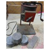 Elec. Lead Melting Pot and 18.2 lbs Lead, works