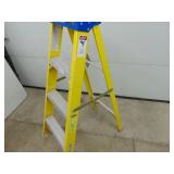 4 Ft Fiberglass Ladder