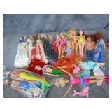 Swimming with the Dolphins Barbie & her Friends