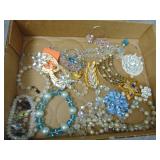 Costume Jewelry: Bracelets, Brooches, Necklaces