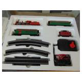 Heritage Village Express HO Scale Train & Tracks