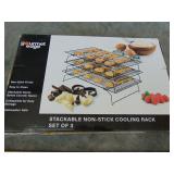 NIB Stackable Cooling Rack