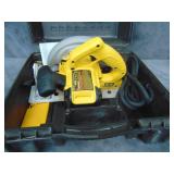 Dewalt Circular Saw, works