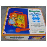 Singster AM Radio w/ Microphone