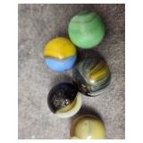 5 Master Made Sunburst Marbles, 3/4'