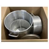 aluminum stock pot with a perforated strainer bask