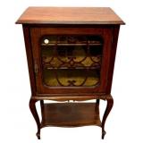 VTG Edwardian Mahogany Display Cabinet 38"h,. 24"