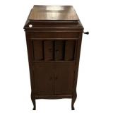 Columbia Grandfolona 43'h., 19'w