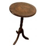 Small Pedestal Round Table 21"h., 12"dia