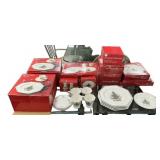 Nikko Christmas China Set