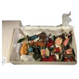 VTG nativity Figurines
