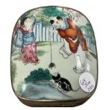 5 1/2' Chinese vintage trinket box