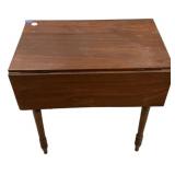 Small Accent Drop Leaf Table 22'h., 22'w