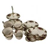 Royal Albert Old Country Roses Set