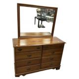 Colonial Style 8-Drawer Dresser w/Mirror