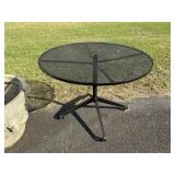 Round Black Metal Mesh Patio Table
