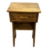 Maple Single Drawer Nightstand Table