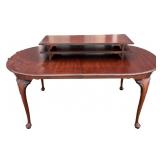 Henkel  Harris Cherry Queen Anne Dining Table