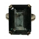 10k Gold ring, 8g, Tourmaline stone, size 7