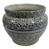 Sponge ware bowl, blue & white, 12' dia., 10'T