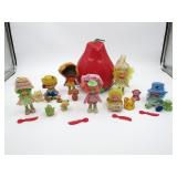 Strawberry Shortcake Vintage Doll Lot w/Case