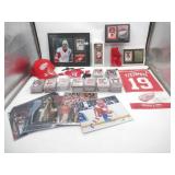 Steve Yzerman/Detroit Red Wings Hockey Lot
