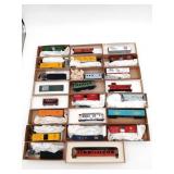 Vintage Roundhouse Products Model Train Lot of 23