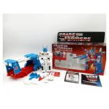 Transformers G1 Commander Ultra Magnus Complete