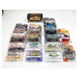 Greenlight Taxi Die-Cast Lot/Green Machine Chase
